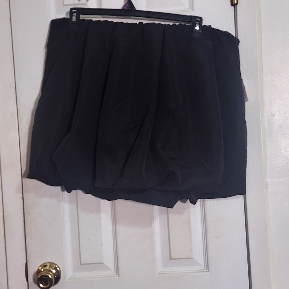 Old Navy Black Skirt